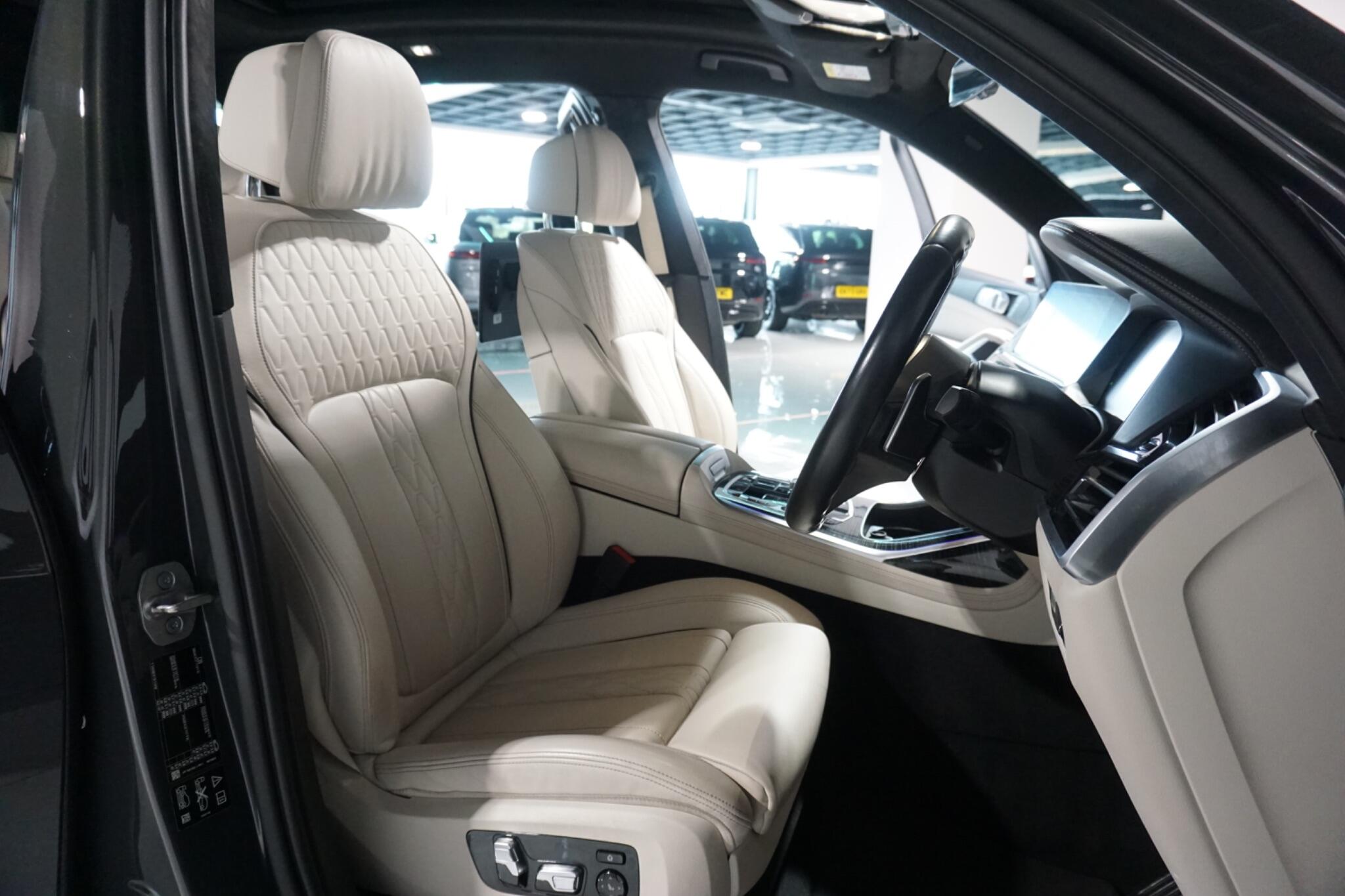 BMW X7 3.0 40d MHT M Sport SUV 5dr Diesel Hybrid Auto xDrive Euro 6 (s/s) (340 ps)